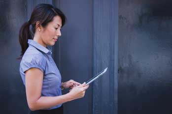 computer mobile work person light woman 717948 pxhere