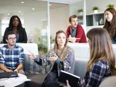 computer working person group people meeting 559565 pxhere 230x173 1
